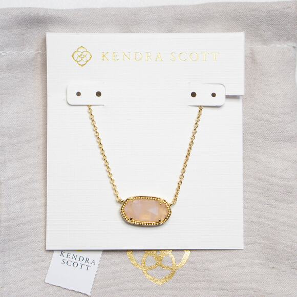 Kendra Scott Jewelry - Kendra Scott Elisa Gold Pendant Necklace in Rose Quartz
